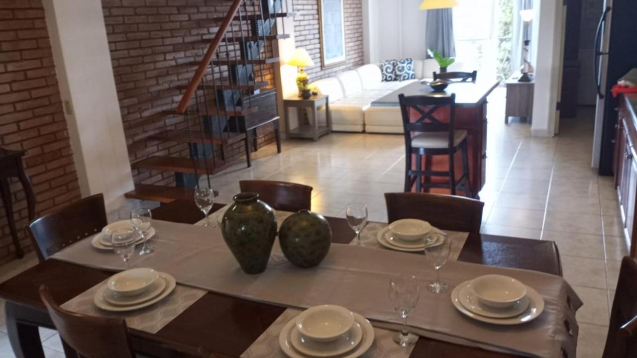 Hotel Altos De Fontana à Managua Extérieur photo