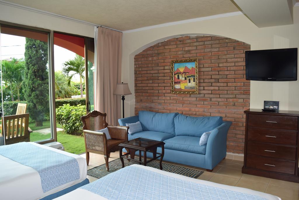 Hotel Altos De Fontana à Managua Extérieur photo