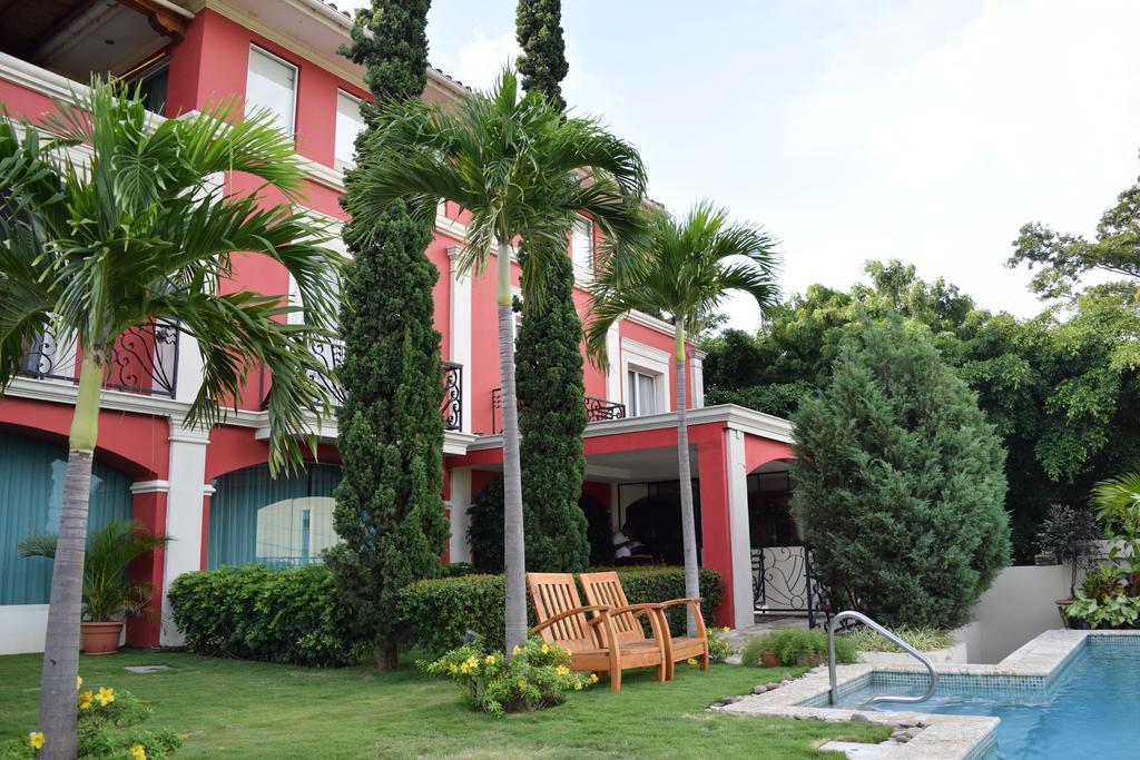 Hotel Altos De Fontana à Managua Extérieur photo