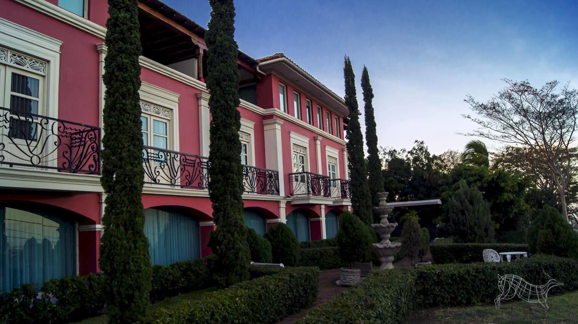 Hotel Altos De Fontana à Managua Extérieur photo